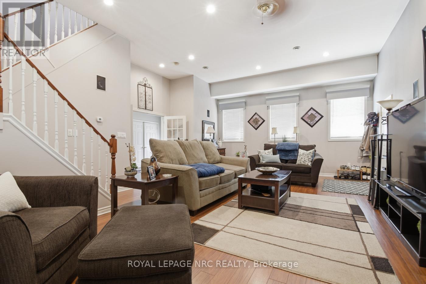 












10195 STANLEY AVENUE

,
Niagara Falls (Lyons Creek),




Ontario
L2E6S6

