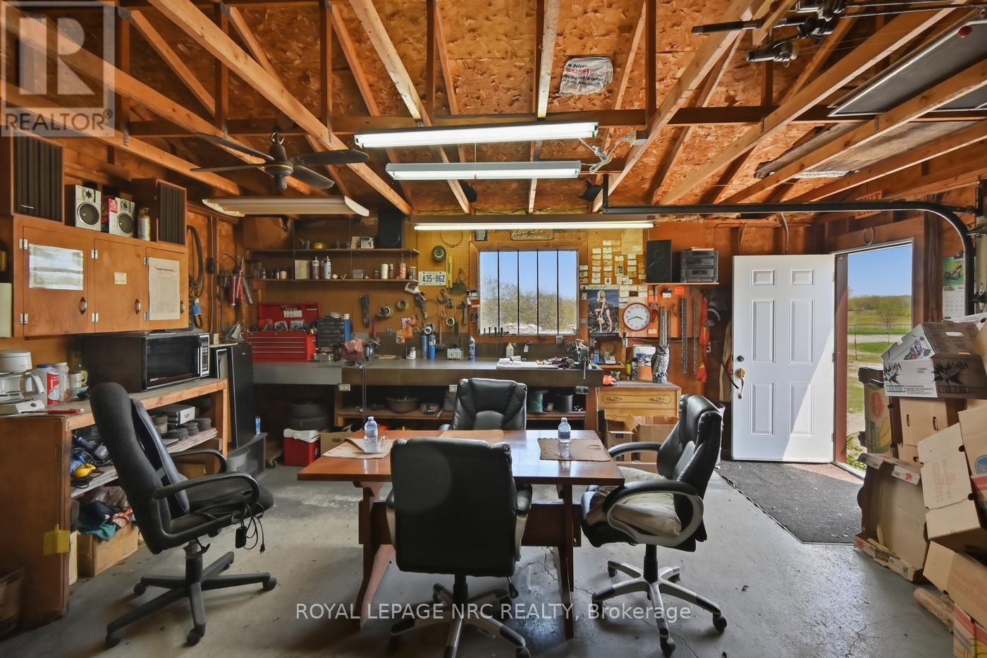 












10195 STANLEY AVENUE

,
Niagara Falls (Lyons Creek),




Ontario
L2E6S6

