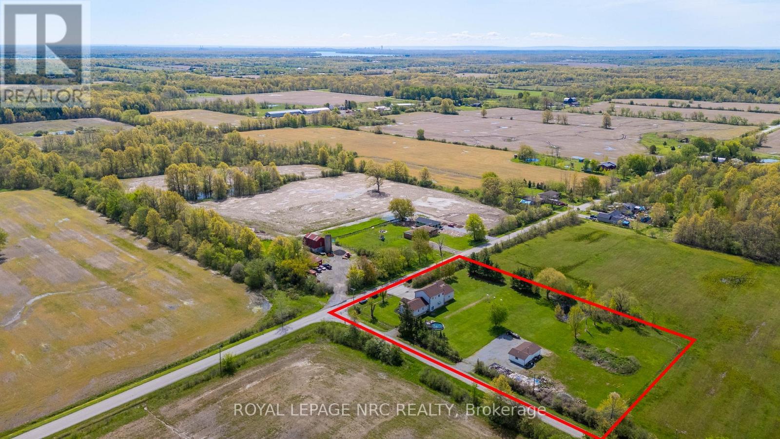 












10195 STANLEY AVENUE

,
Niagara Falls (Lyons Creek),




Ontario
L2E6S6

