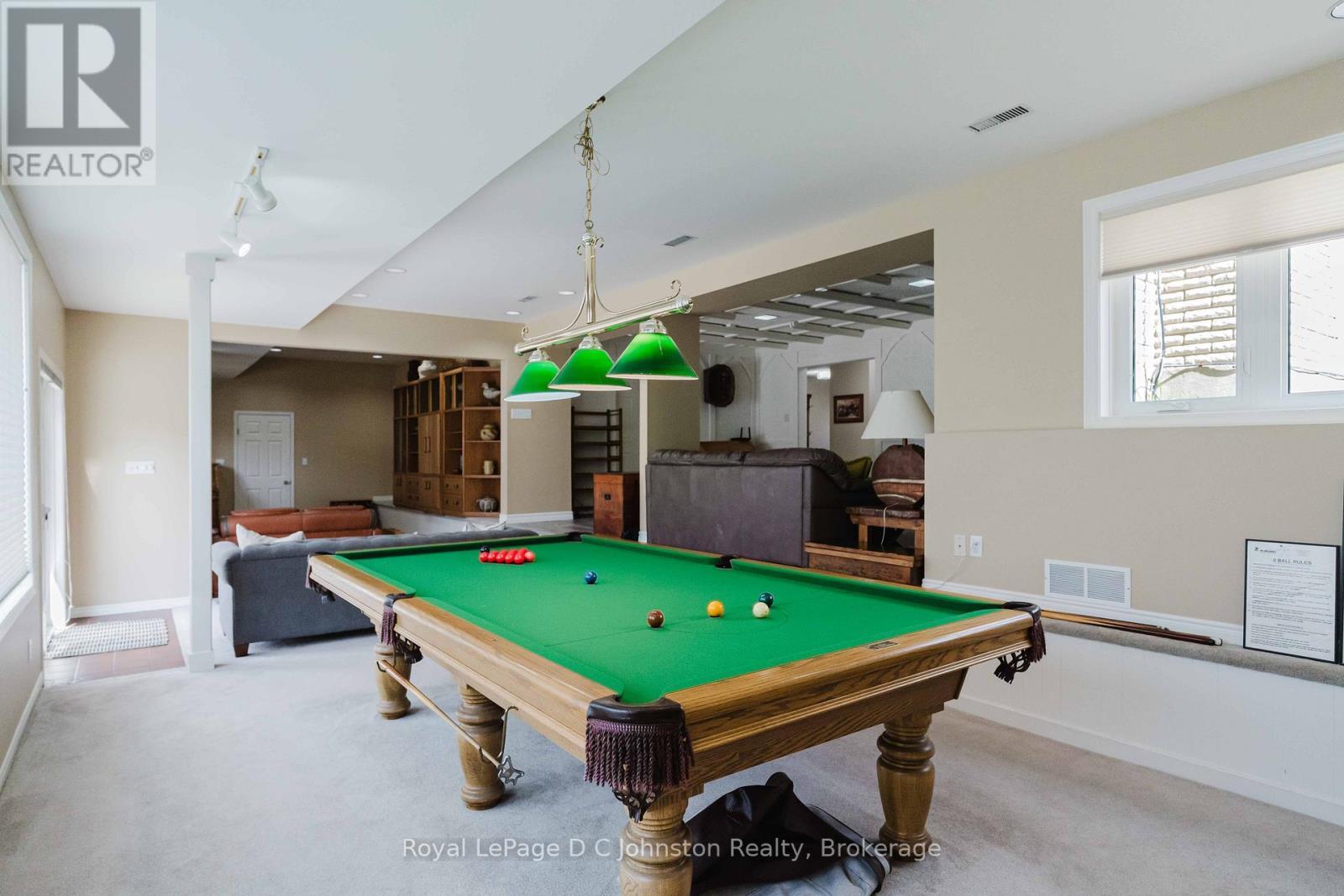 












343 MAPLE DRIVE

,
Saugeen Shores,




Ontario
N0H2C4

