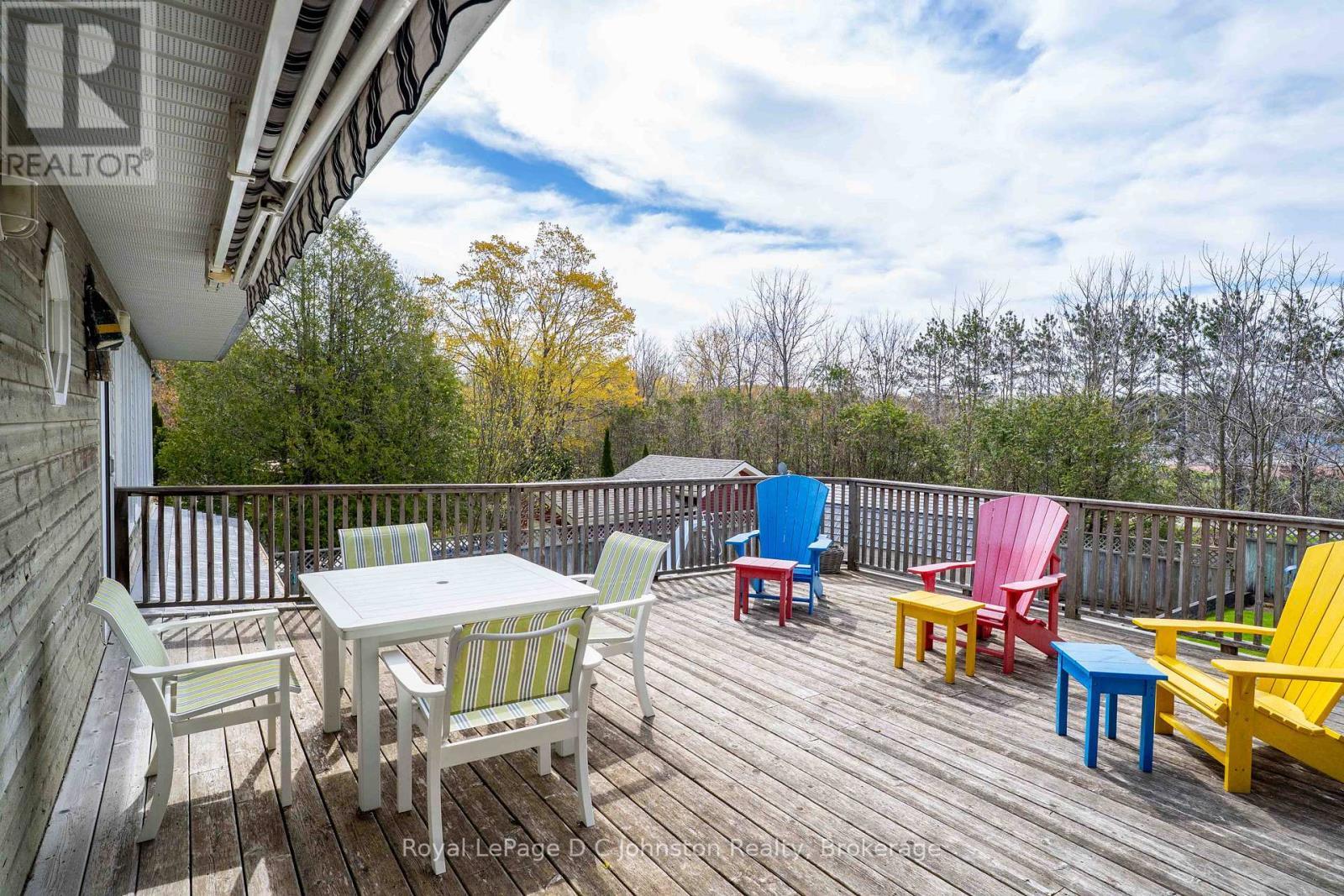 












343 MAPLE DRIVE

,
Saugeen Shores,




Ontario
N0H2C4

