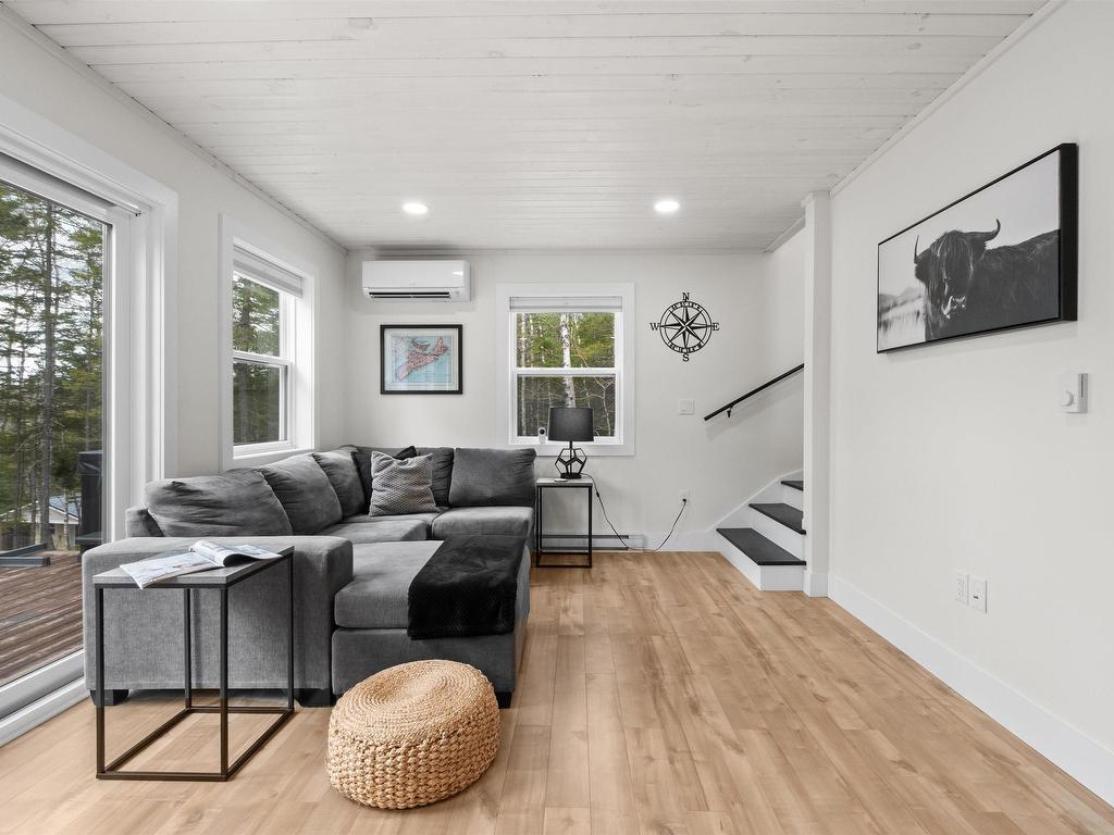 












75 21 Dove

,
Vaughan,




NS
B0N 2T0

