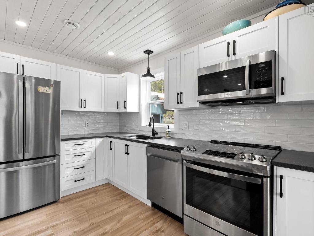 












75 21 Dove

,
Vaughan,




NS
B0N 2T0


