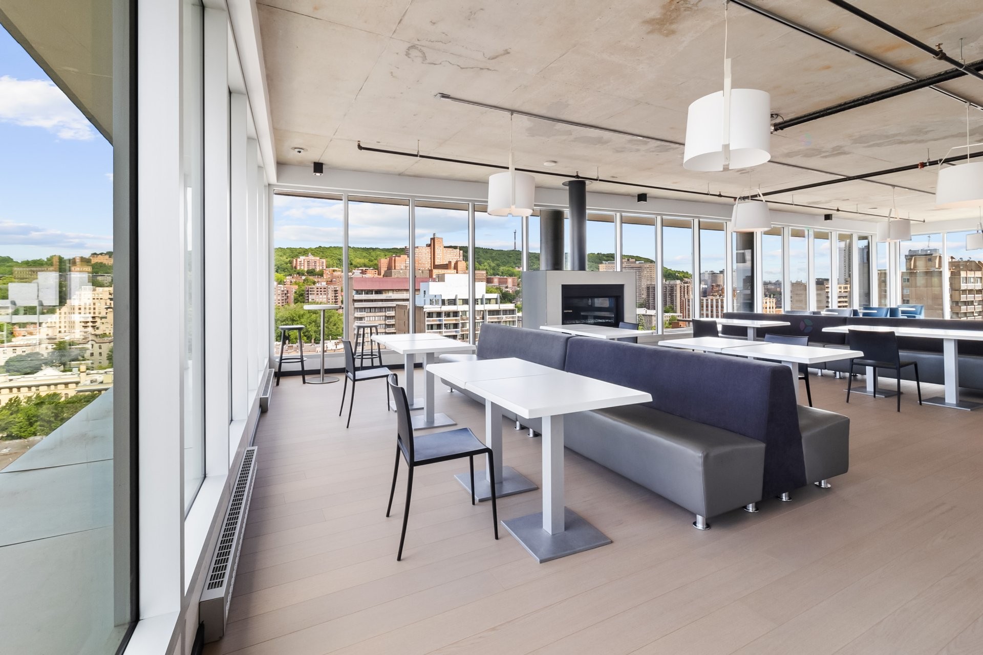 









1414


Rue Chomedey

, 754,
Montréal (Ville-Marie),




QC
H3H0A2

