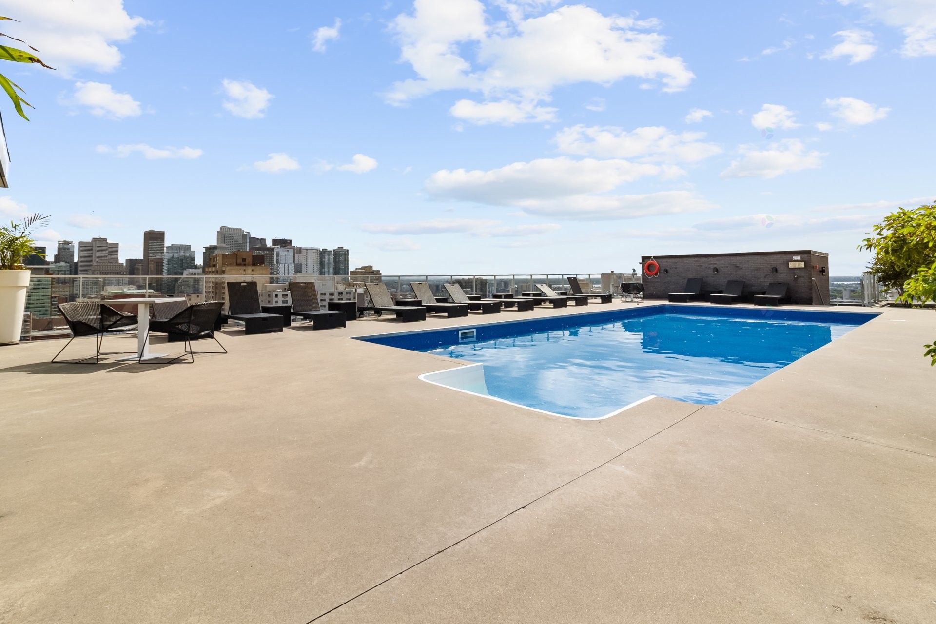 









1414


Rue Chomedey

, 754,
Montréal (Ville-Marie),




QC
H3H0A2

