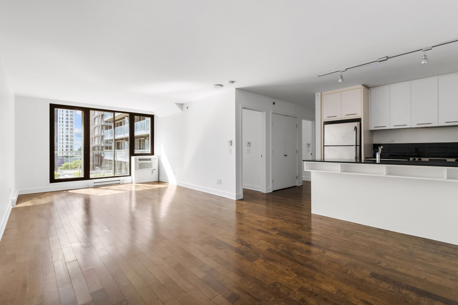 









1414


Rue Chomedey

, 754,
Montréal (Ville-Marie),




QC
H3H0A2

