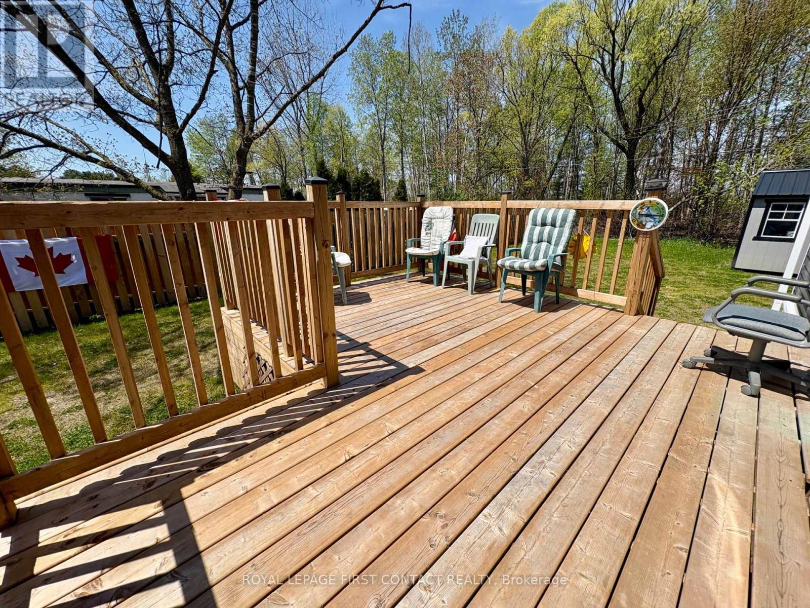 












40 SHAMROCK CRESCENT

,
Essa,




Ontario
L3W0A5


