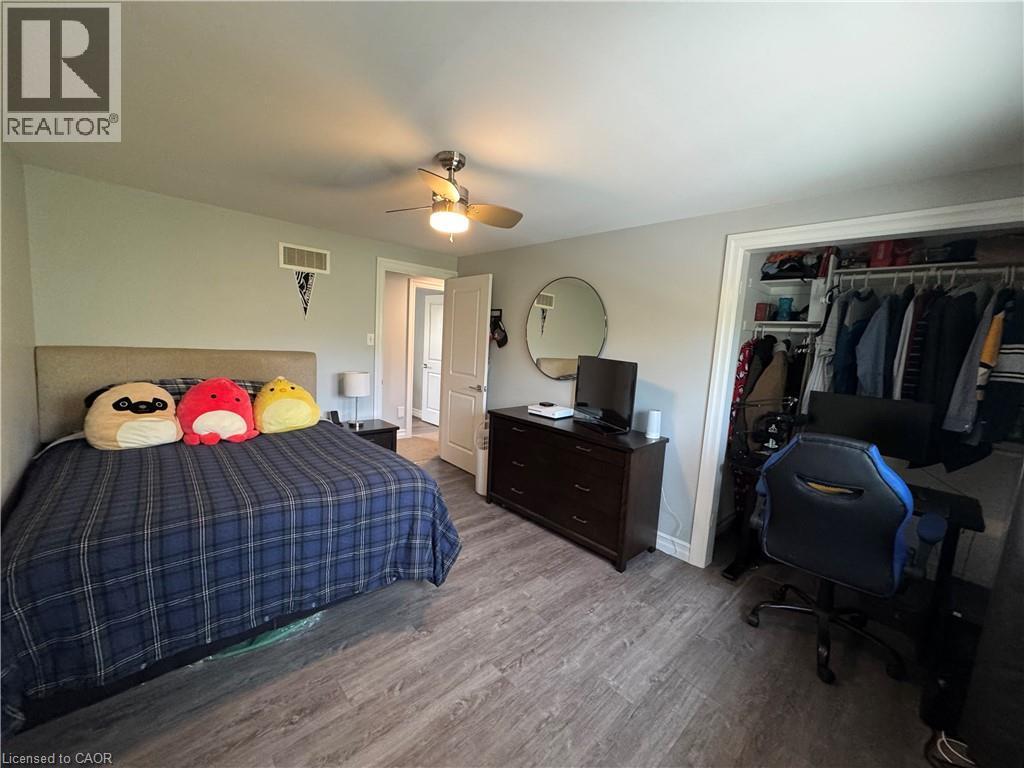 












1814 NAFZIGER Road

,
New Hamburg,




Ontario
N3A3G9

