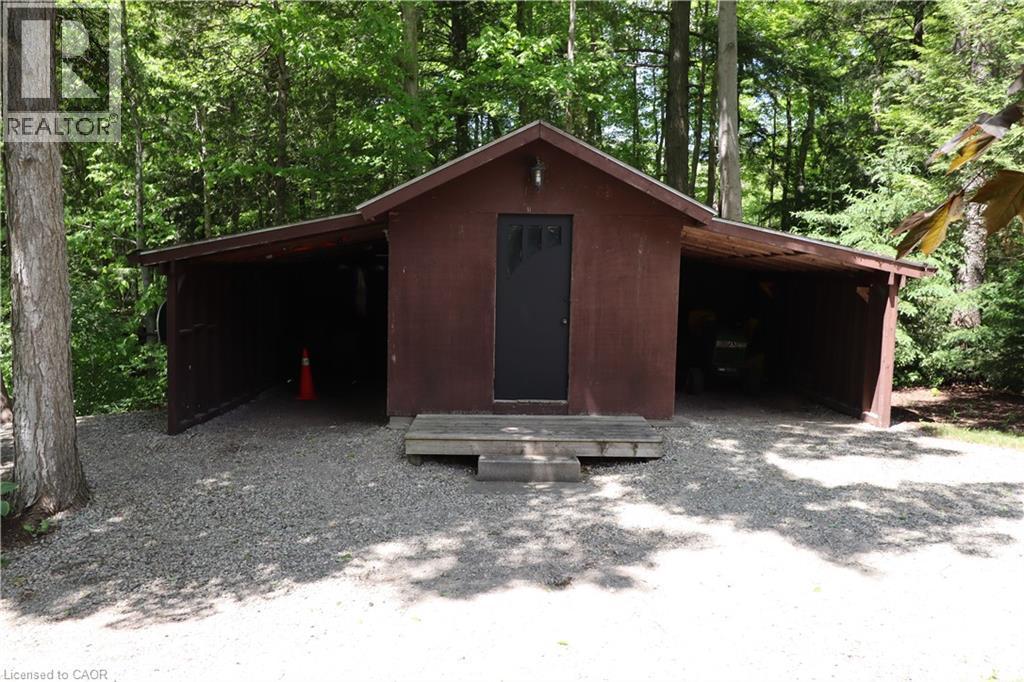 












1814 NAFZIGER Road

,
New Hamburg,




Ontario
N3A3G9

