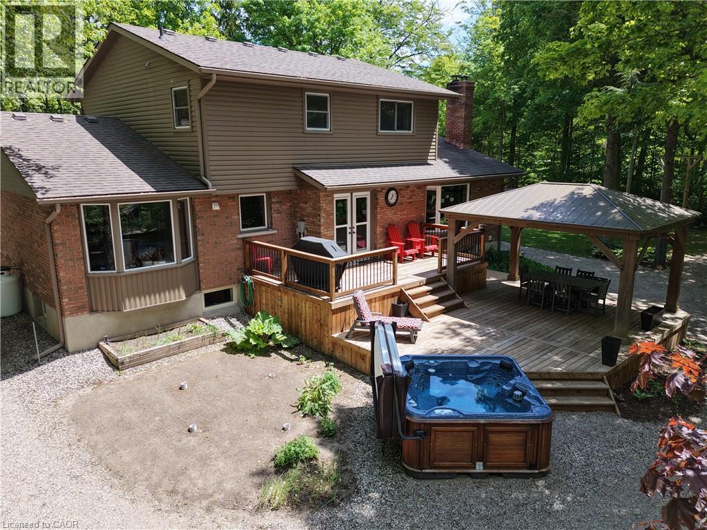 












1814 NAFZIGER Road

,
New Hamburg,




Ontario
N3A3G9


