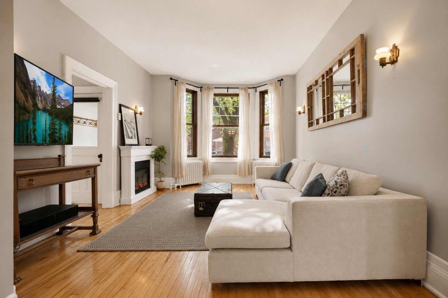 









345


Av. Westminster N.

,
Montréal-Ouest,




QC
H4X1Z8

