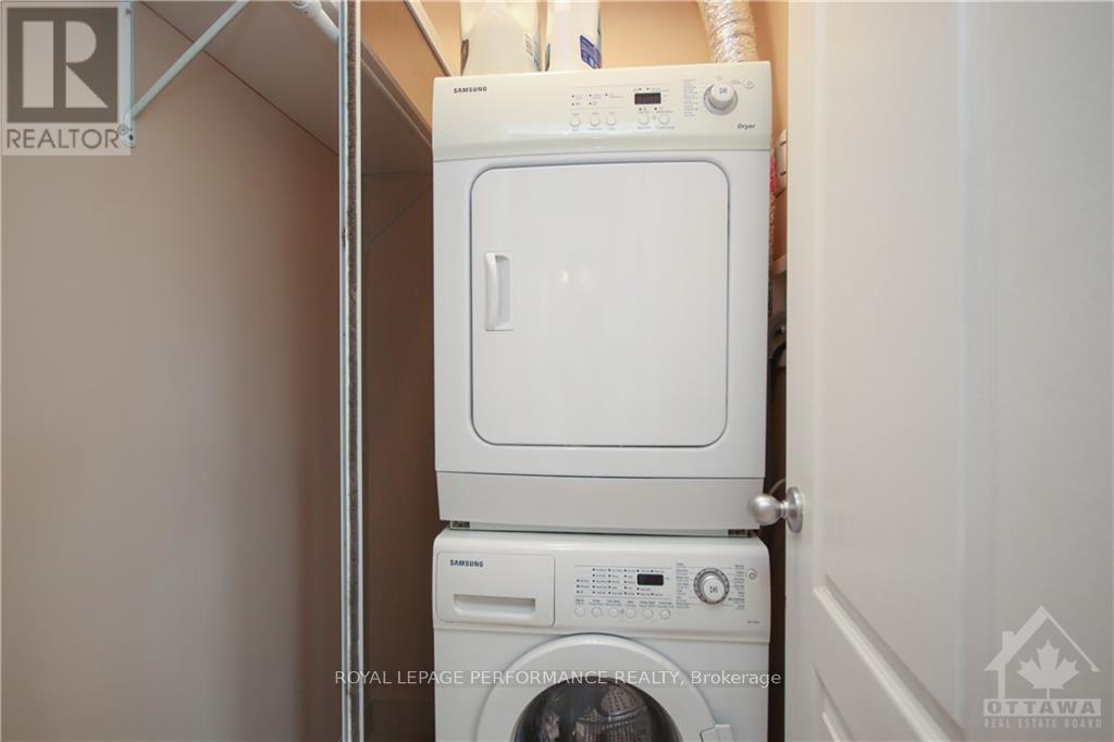 












2 - 736 COOPER STREET W

,
Ottawa,




Ontario
K1R5J6


