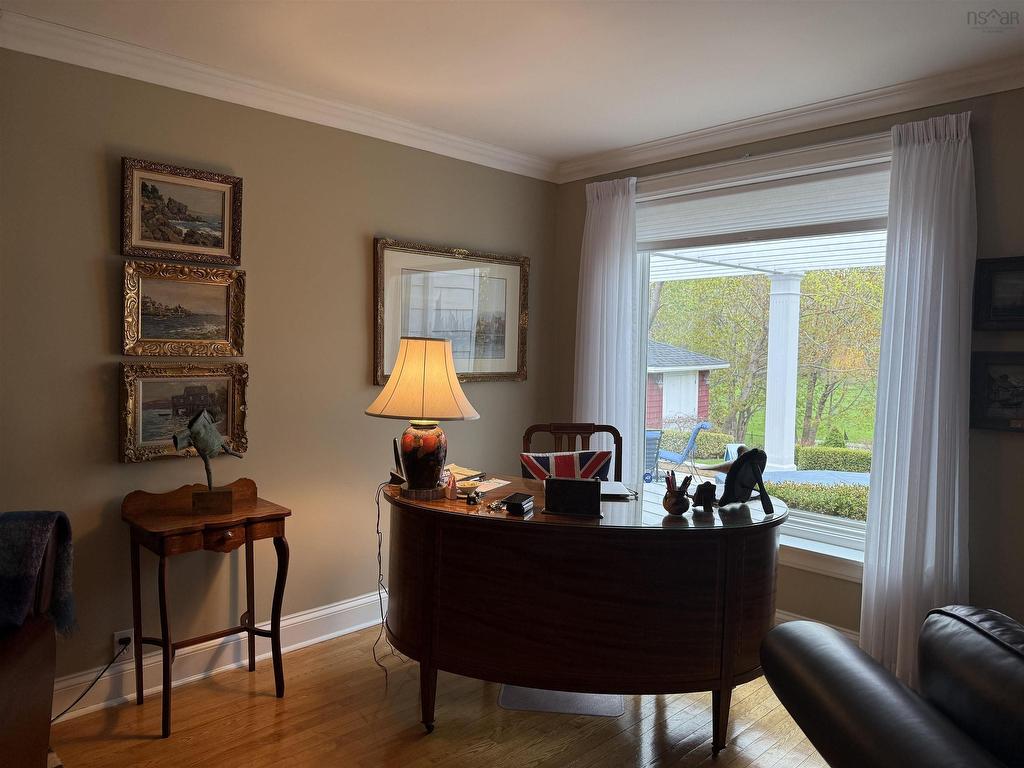 












46 Highland Drive

,
Truro,




NS
B2N 1B9

