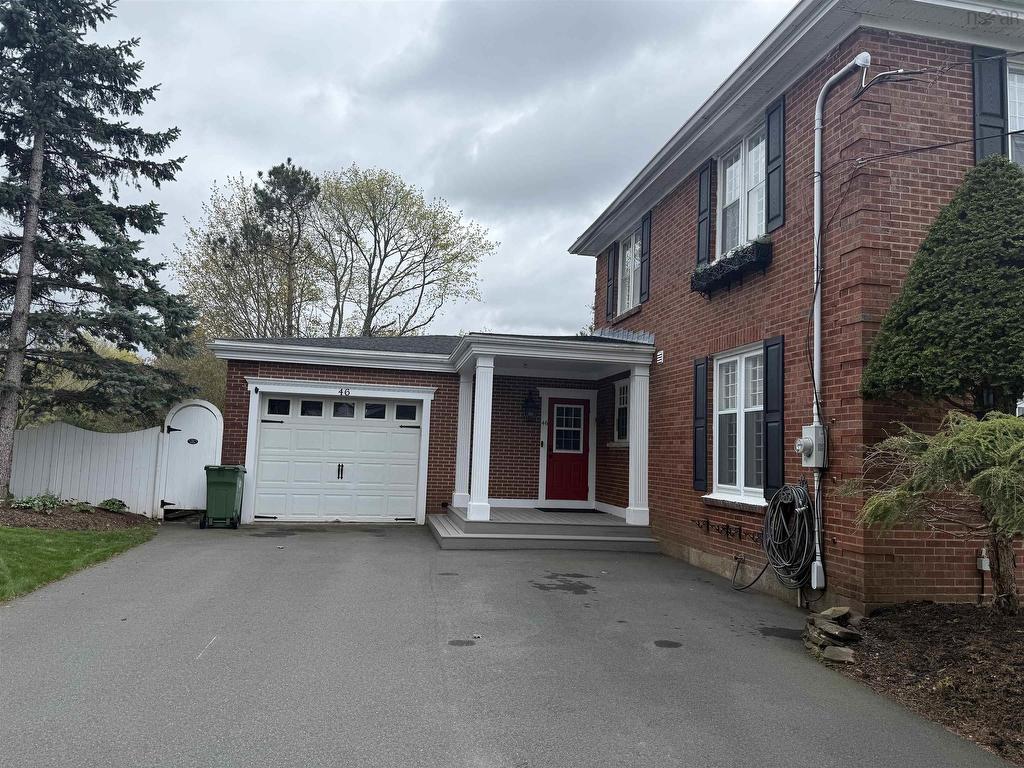 












46 Highland Drive

,
Truro,




NS
B2N 1B9

