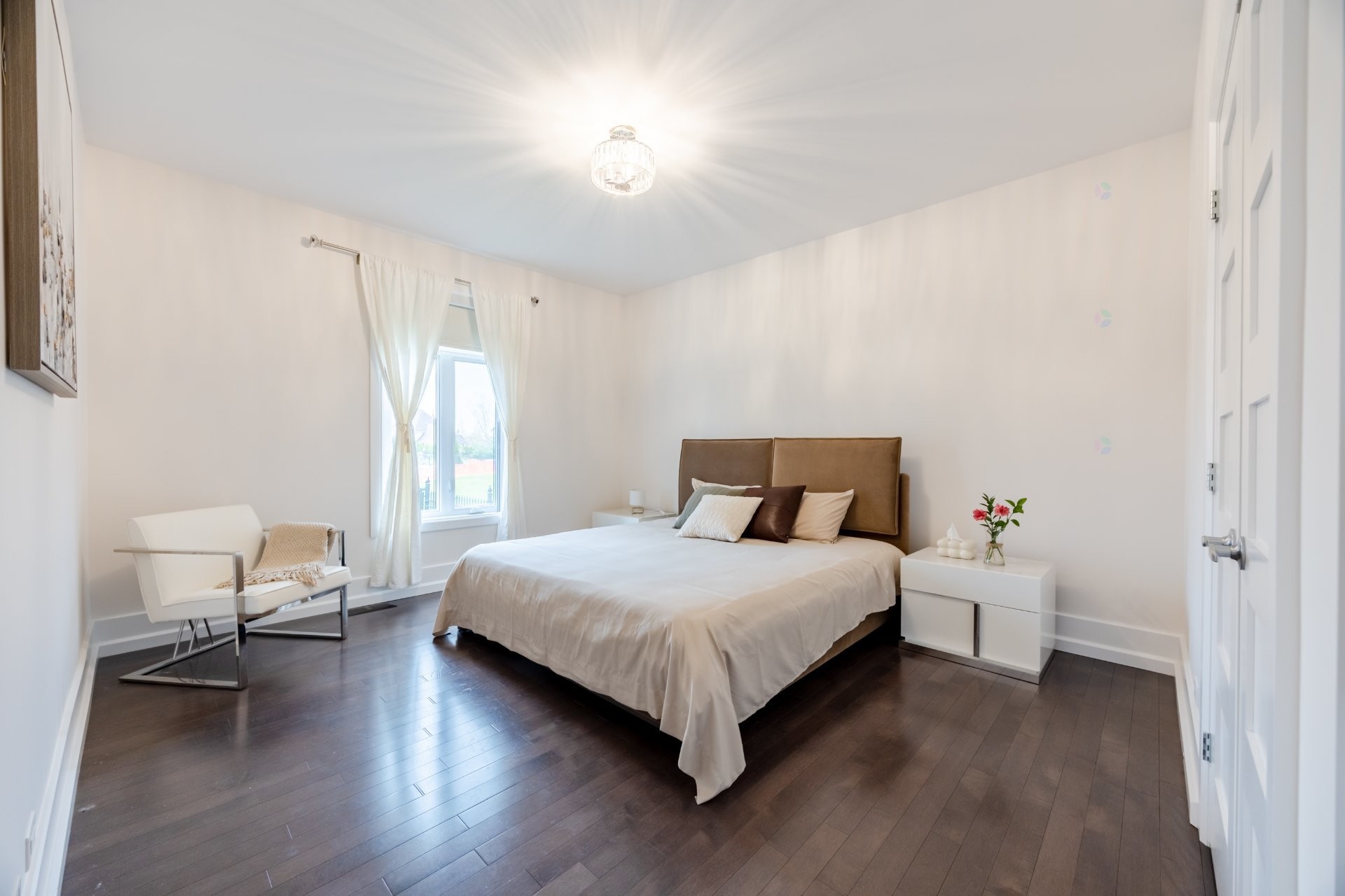 









3840


Rue Leningrad

,
Brossard,




QC
J4Y3J6


