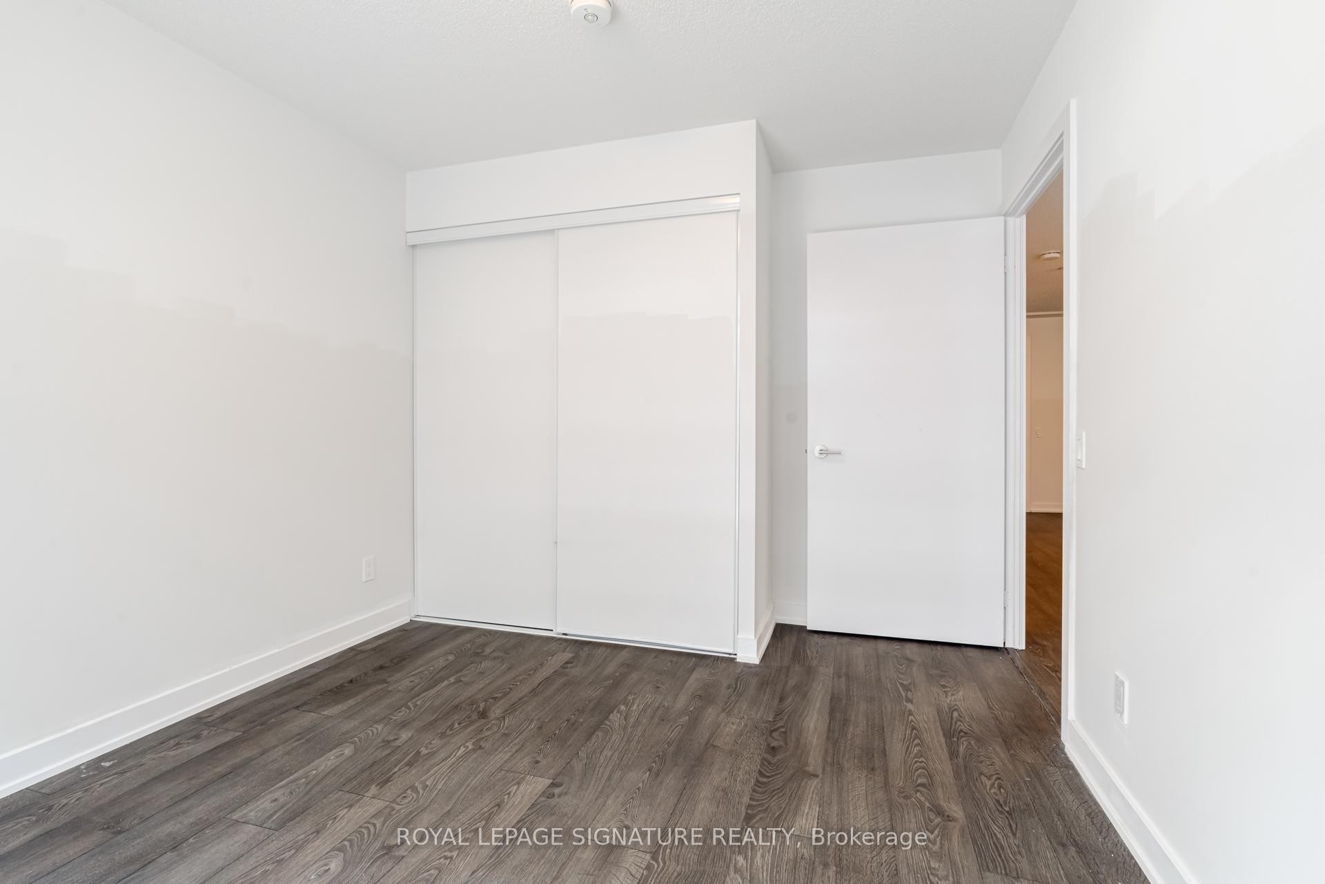 









251


Manitoba

Street, 202,
Toronto,




ON
M8Y 0B3

