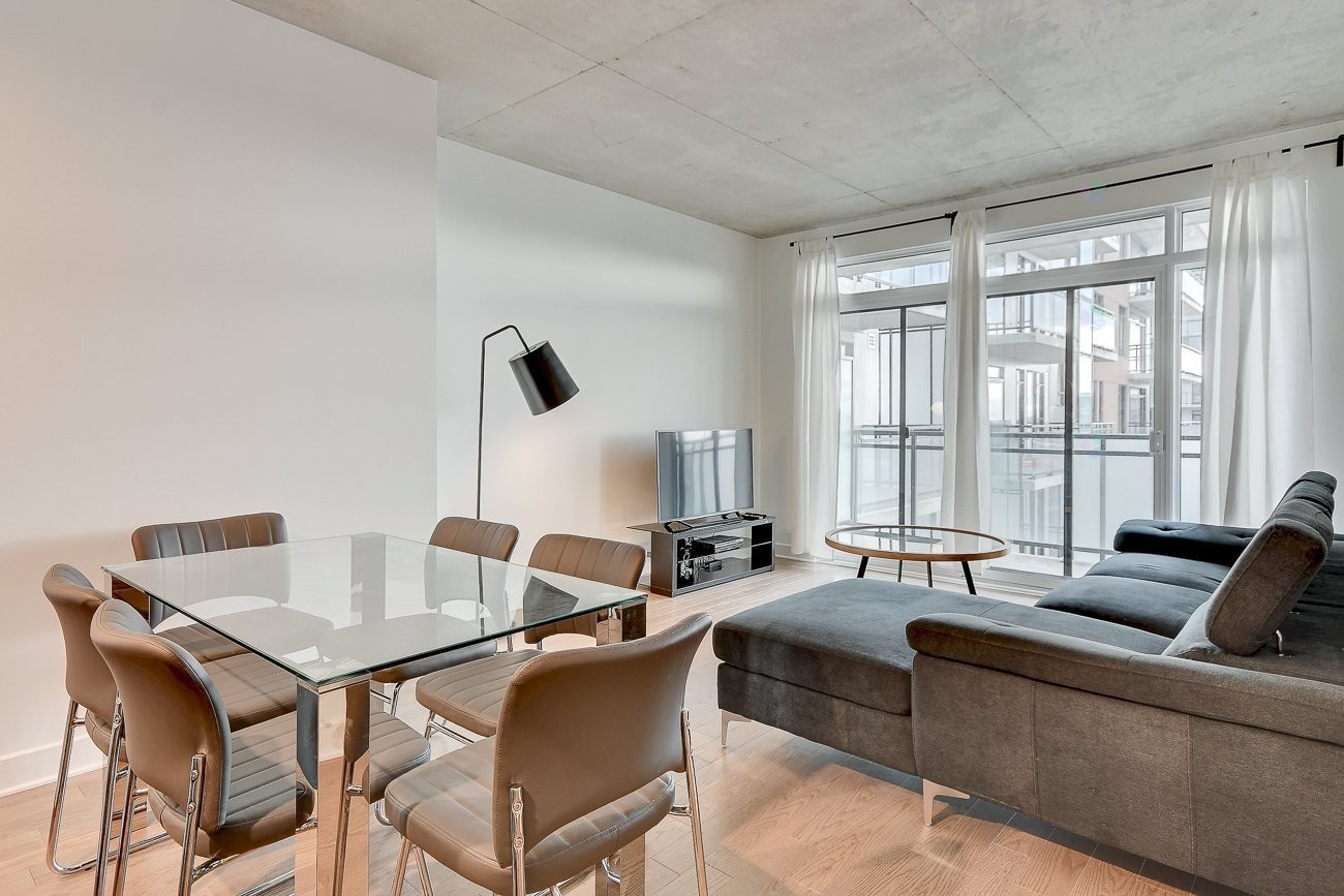 









5905


Boul. du Quartier

, 1508,
Brossard,




QC
J4Z0R7

