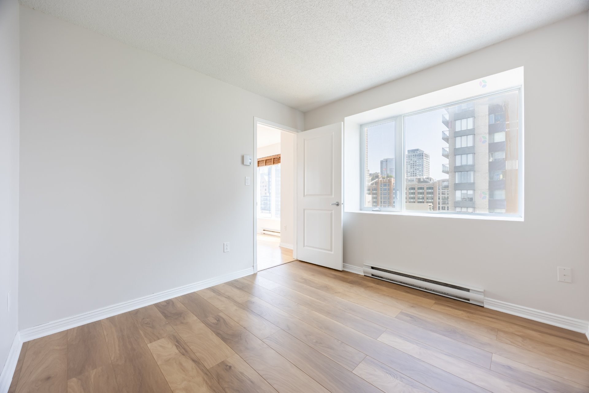 









1280


Rue St-Jacques

, 802,
Montréal (Ville-Marie),




QC
H3C0G3

