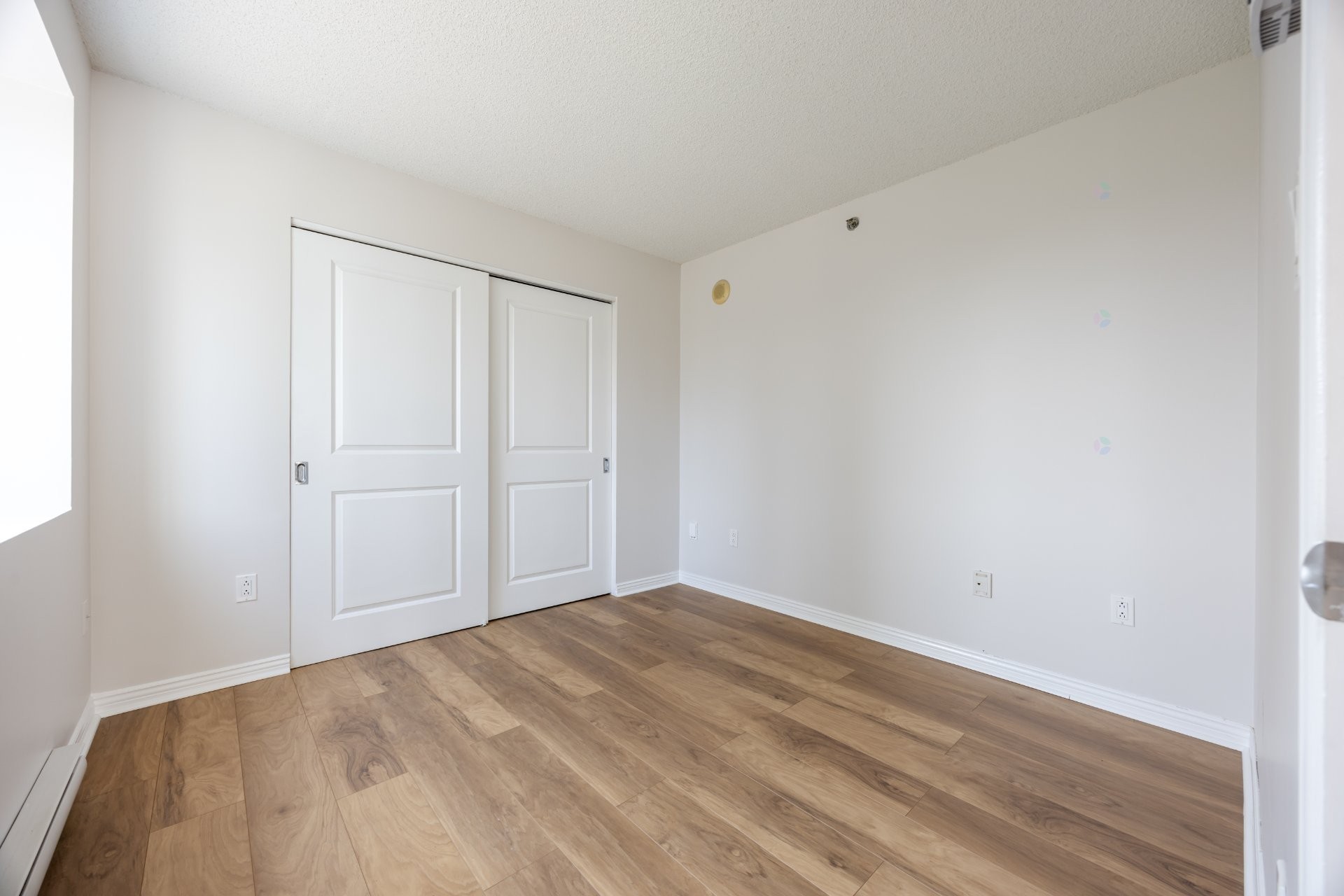 









1280


Rue St-Jacques

, 802,
Montréal (Ville-Marie),




QC
H3C0G3

