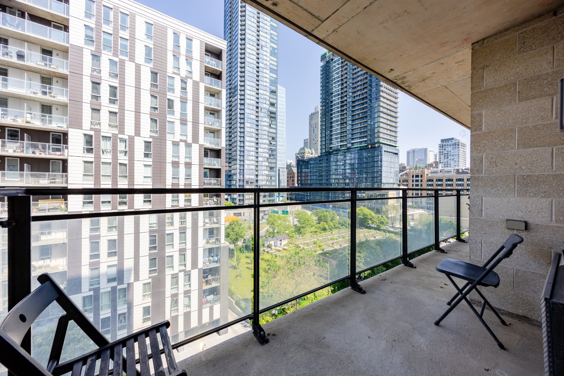 









1280


Rue St-Jacques

, 802,
Montréal (Ville-Marie),




QC
H3C0G3

