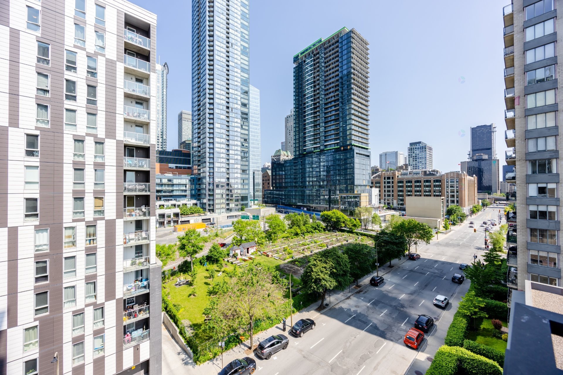 









1280


Rue St-Jacques

, 802,
Montréal (Ville-Marie),




QC
H3C0G3

