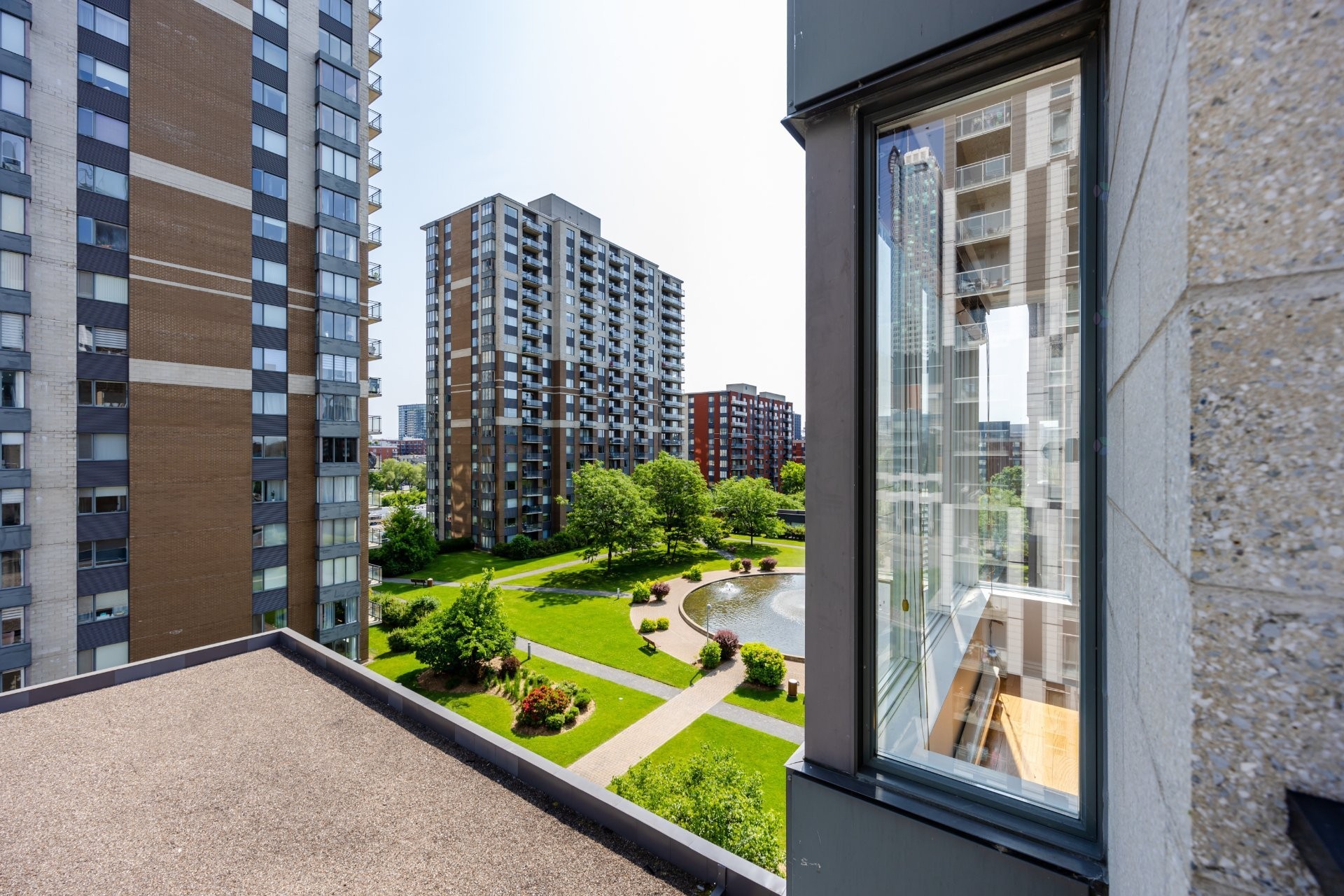 









1280


Rue St-Jacques

, 802,
Montréal (Ville-Marie),




QC
H3C0G3

