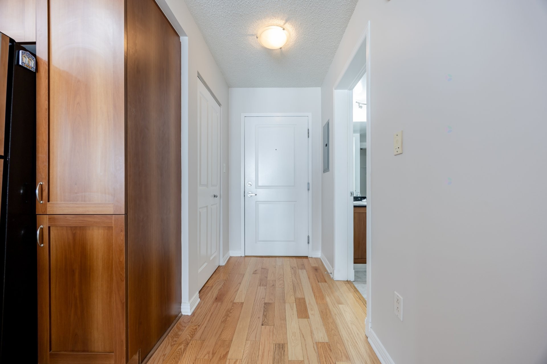 









1280


Rue St-Jacques

, 802,
Montréal (Ville-Marie),




QC
H3C0G3

