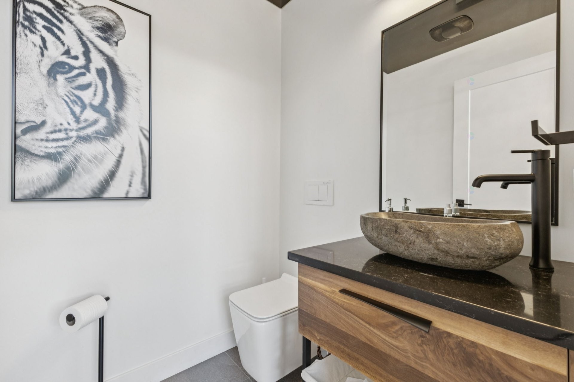 









86


Ch. H.-Zurenski

,
Val-des-Monts,




QC
J8N0K6

