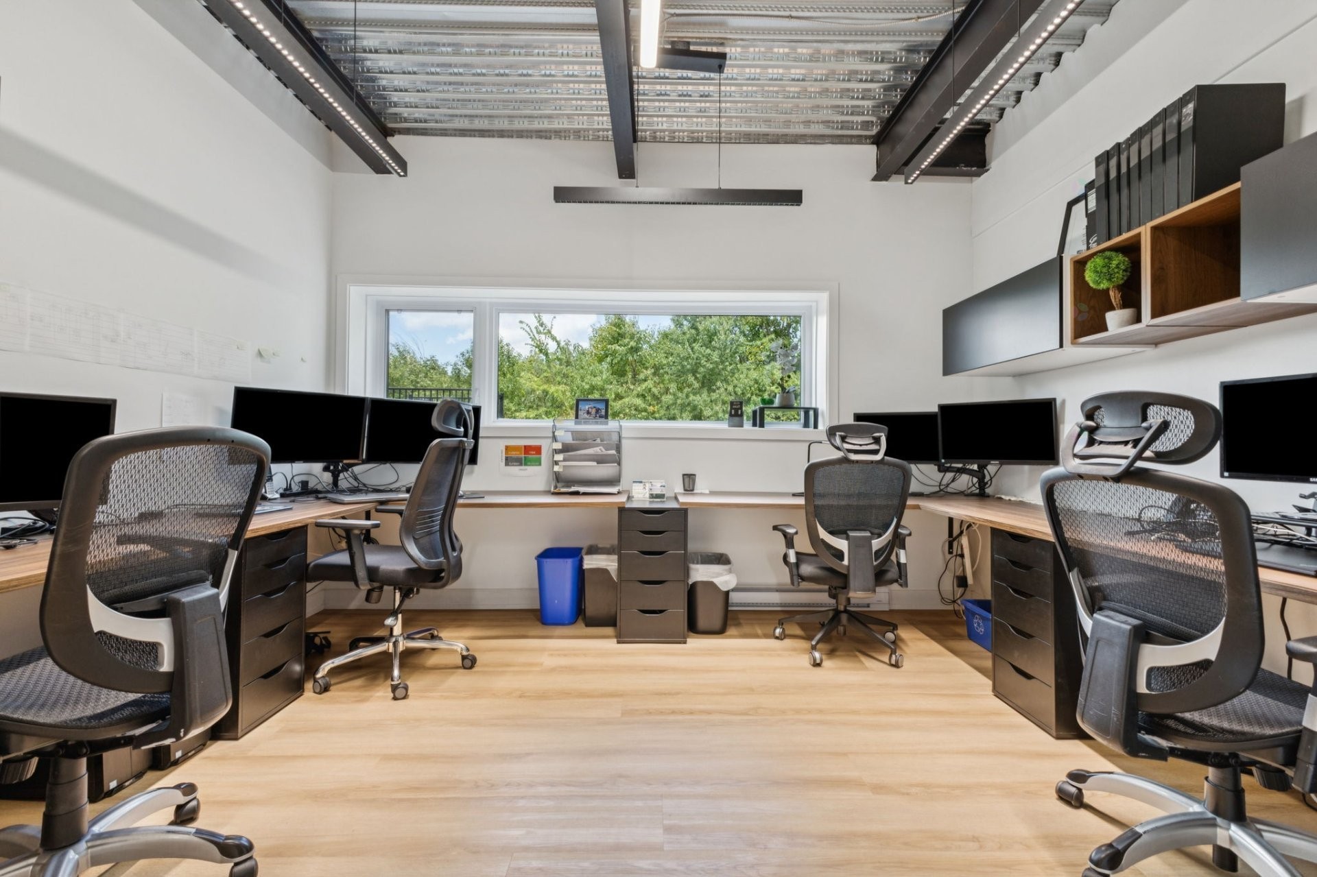 









86


Ch. H.-Zurenski

,
Val-des-Monts,




QC
J8N0K6

