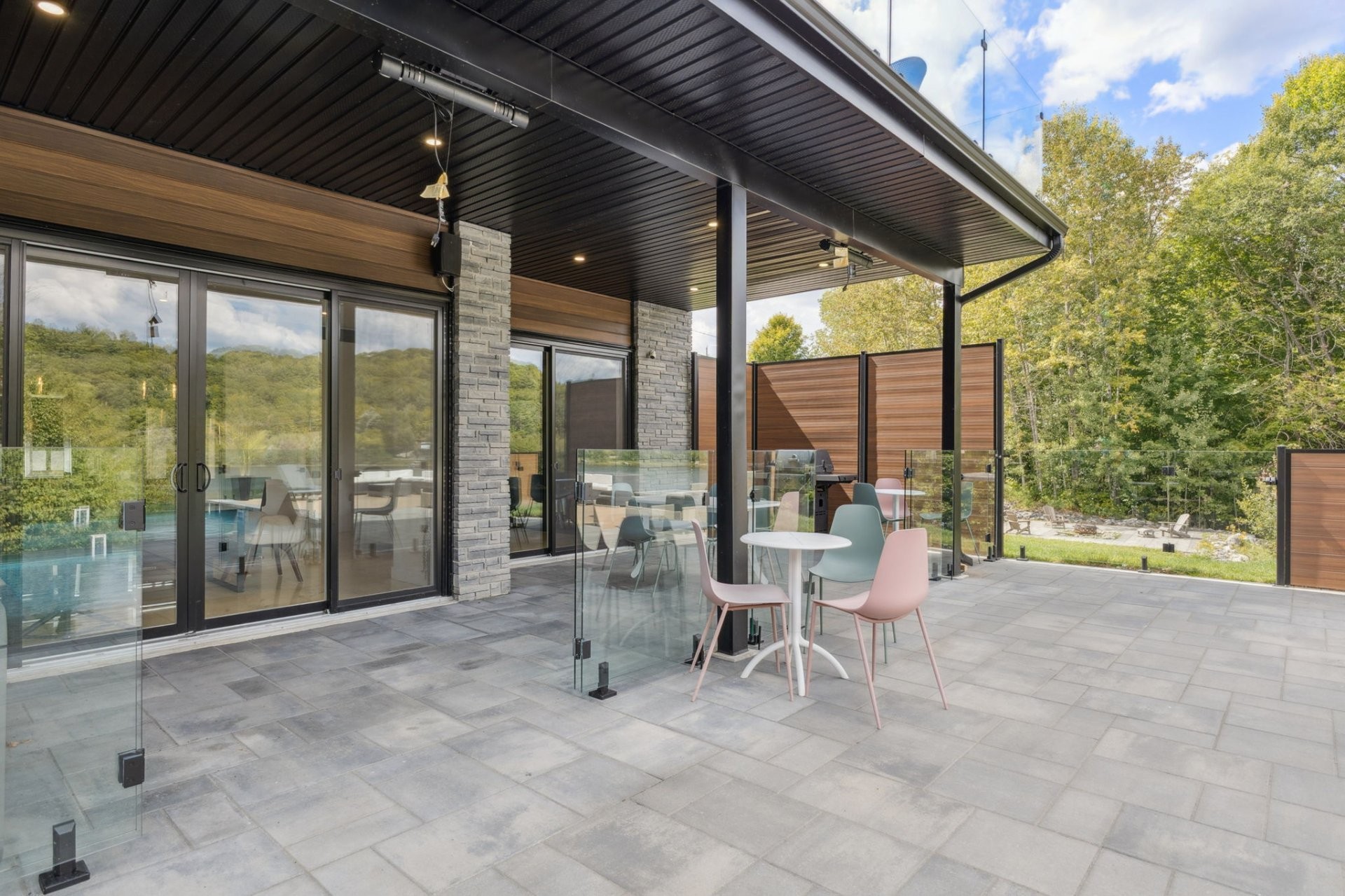 









86


Ch. H.-Zurenski

,
Val-des-Monts,




QC
J8N0K6

