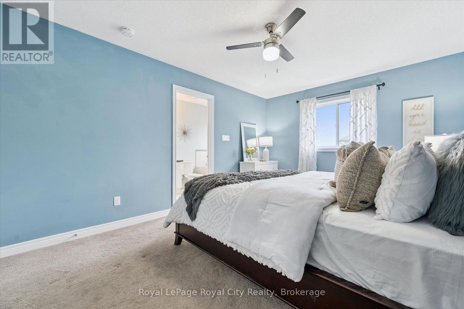 












5 SANDYBAY AVENUE

,
Kitchener,




Ontario
N2A0H7

