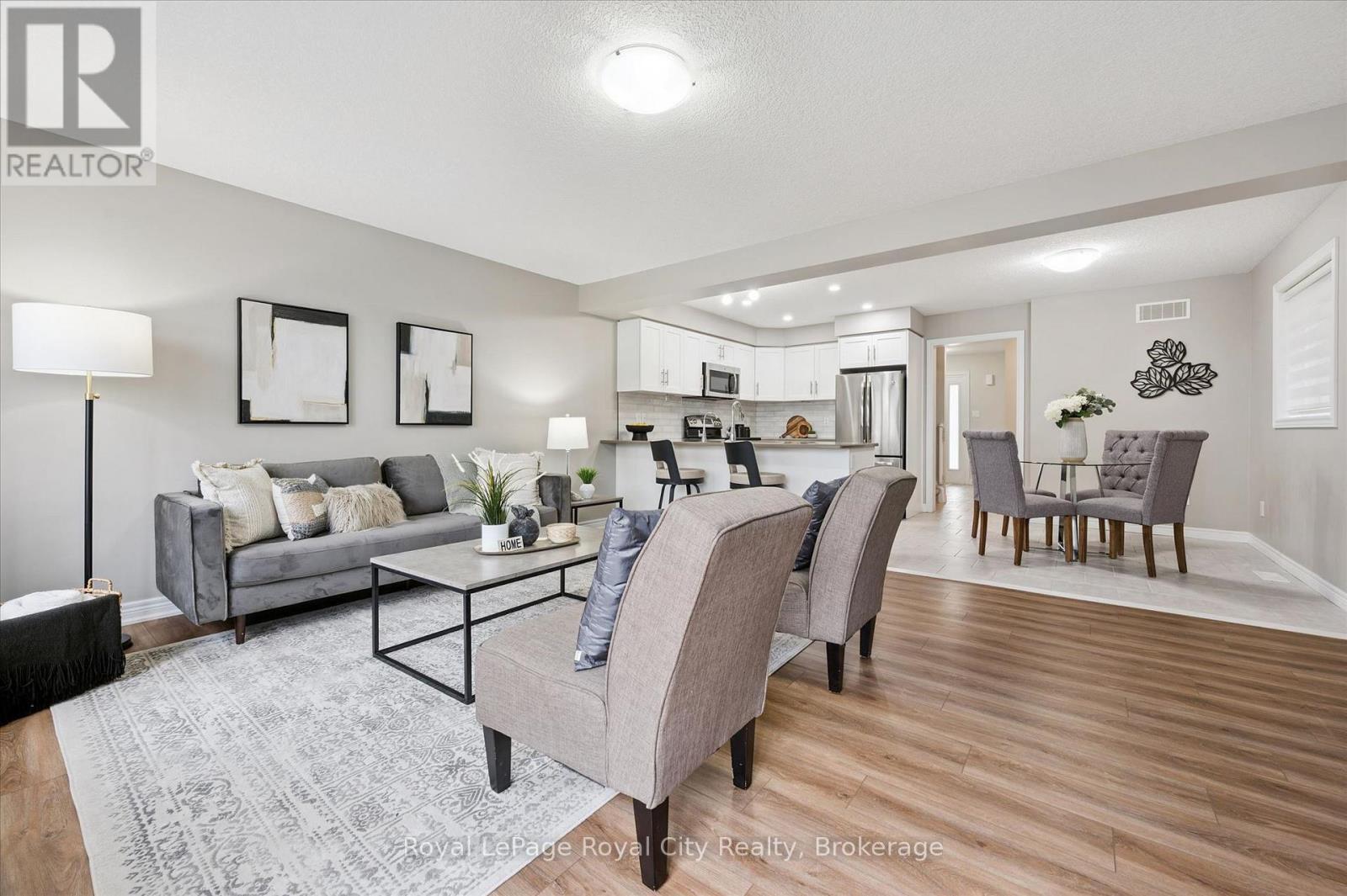 












5 SANDYBAY AVENUE

,
Kitchener,




Ontario
N2A0H7

