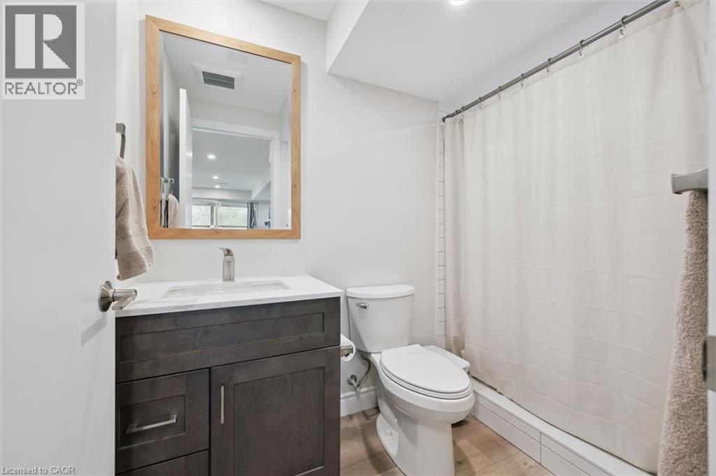 












873 ROBERT FERRIE Drive

,
Kitchener,




Ontario
N2R0P2

