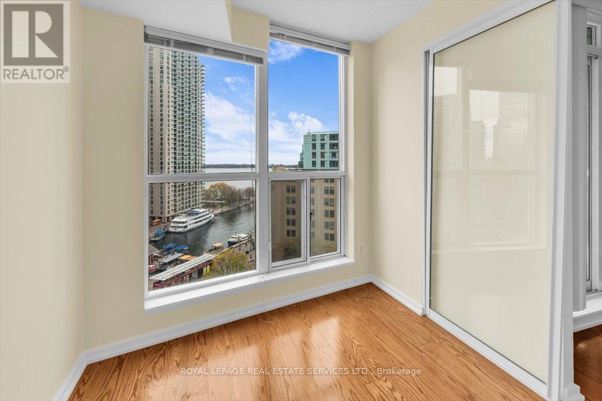












1104 - 208 QUEENS QUAY W

,
Toronto,




Ontario
M5J2Y5

