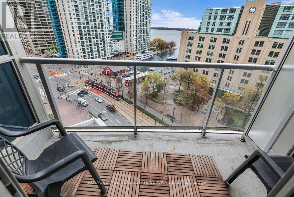 












1104 - 208 QUEENS QUAY W

,
Toronto,




Ontario
M5J2Y5

