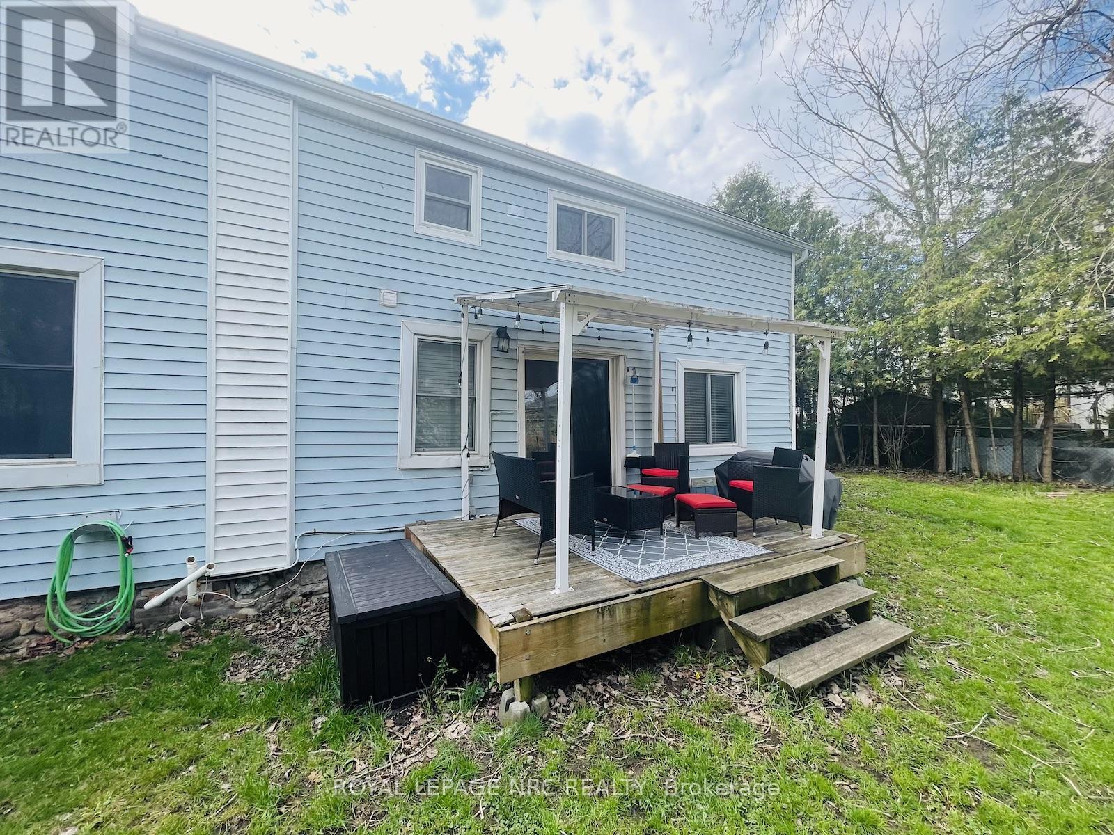 












1 JOHN AVENUE

,
Brant,




Ontario
N3L2S8

