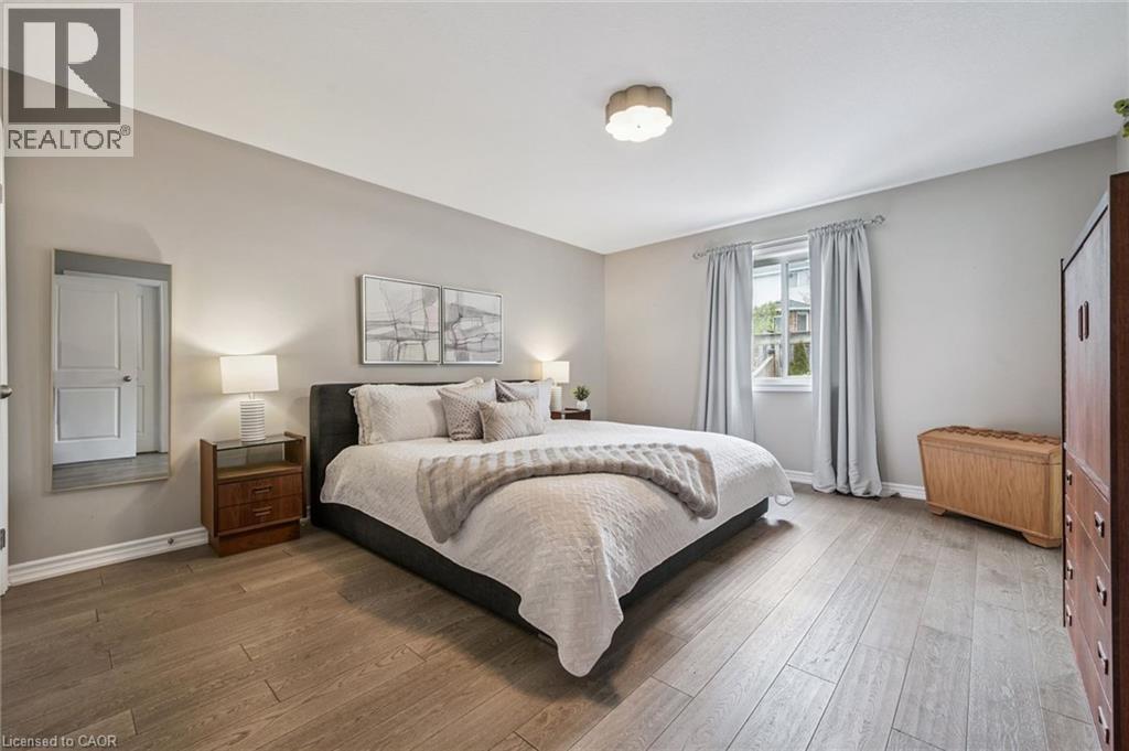 












144 KEMP Crescent

,
Guelph,




Ontario
N1E0K1

