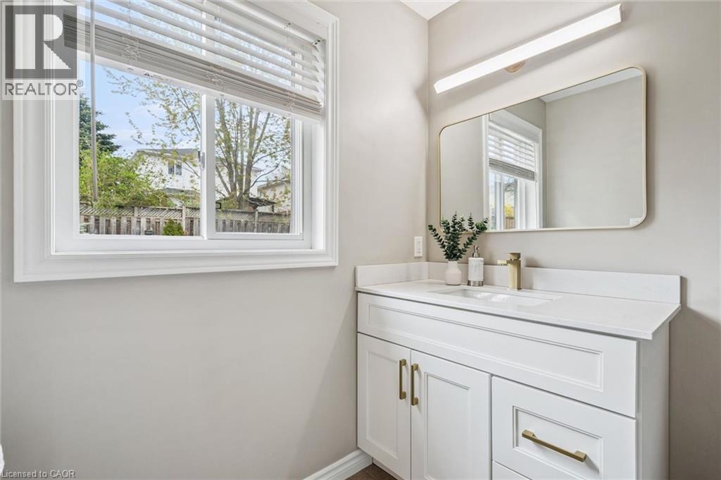 












144 KEMP Crescent

,
Guelph,




Ontario
N1E0K1

