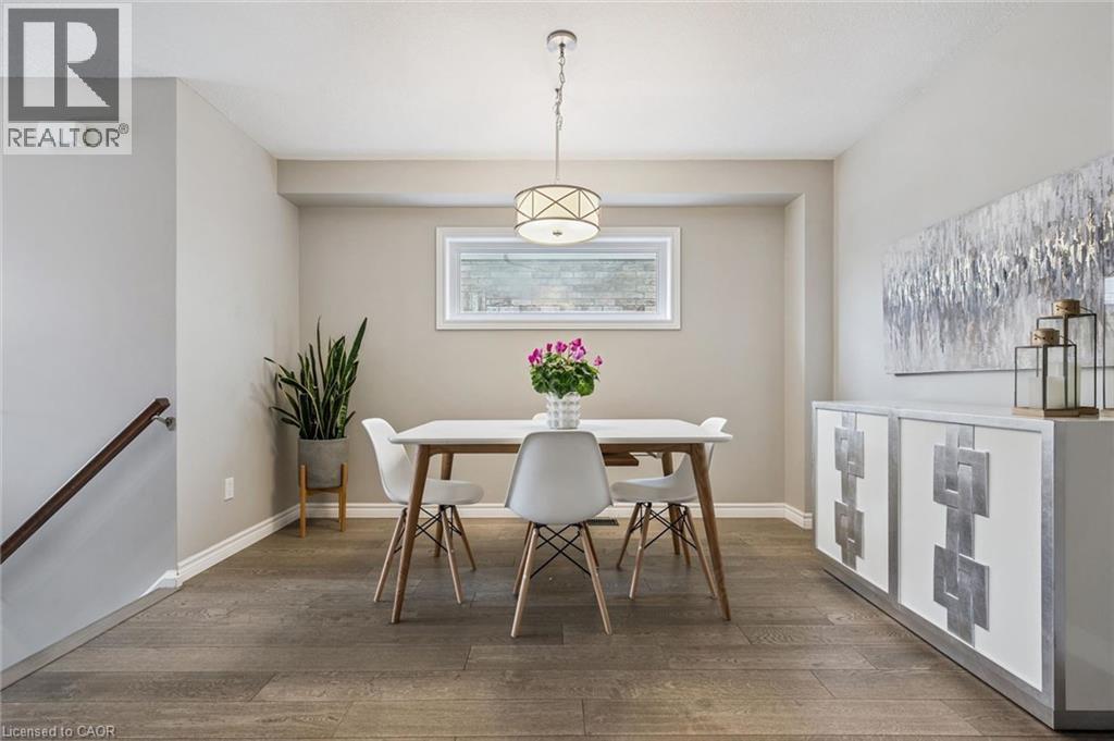 












144 KEMP Crescent

,
Guelph,




Ontario
N1E0K1

