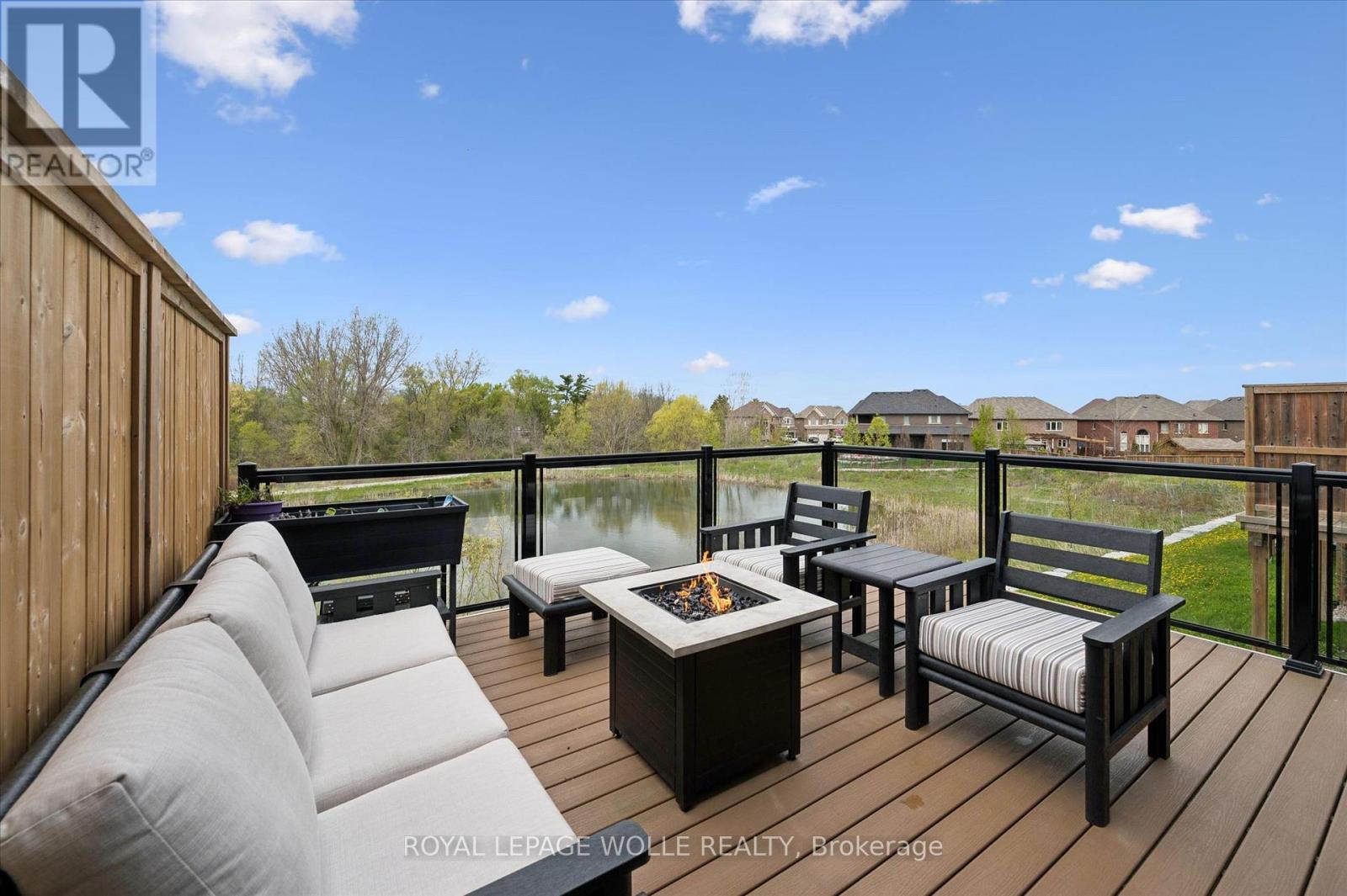 












873 ROBERT FERRIE DRIVE

,
Kitchener,




Ontario
N2R0P2

