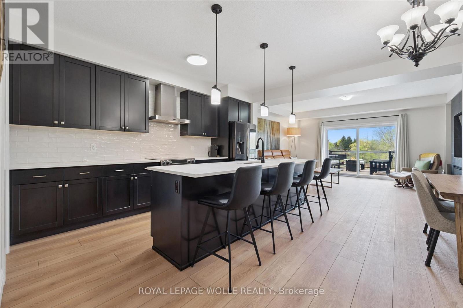 












873 ROBERT FERRIE DRIVE

,
Kitchener,




Ontario
N2R0P2

