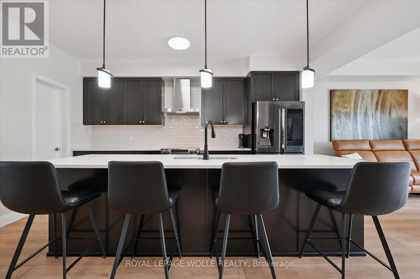 












873 ROBERT FERRIE DRIVE

,
Kitchener,




Ontario
N2R0P2

