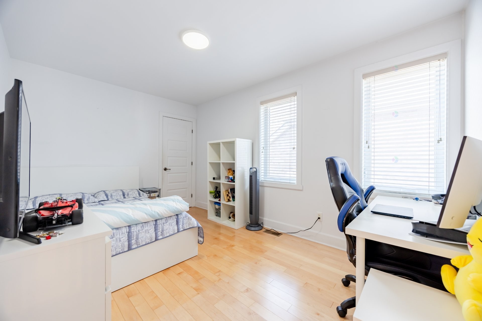









6255


Rue Cortot

,
Brossard,




QC
J4Z0M2

