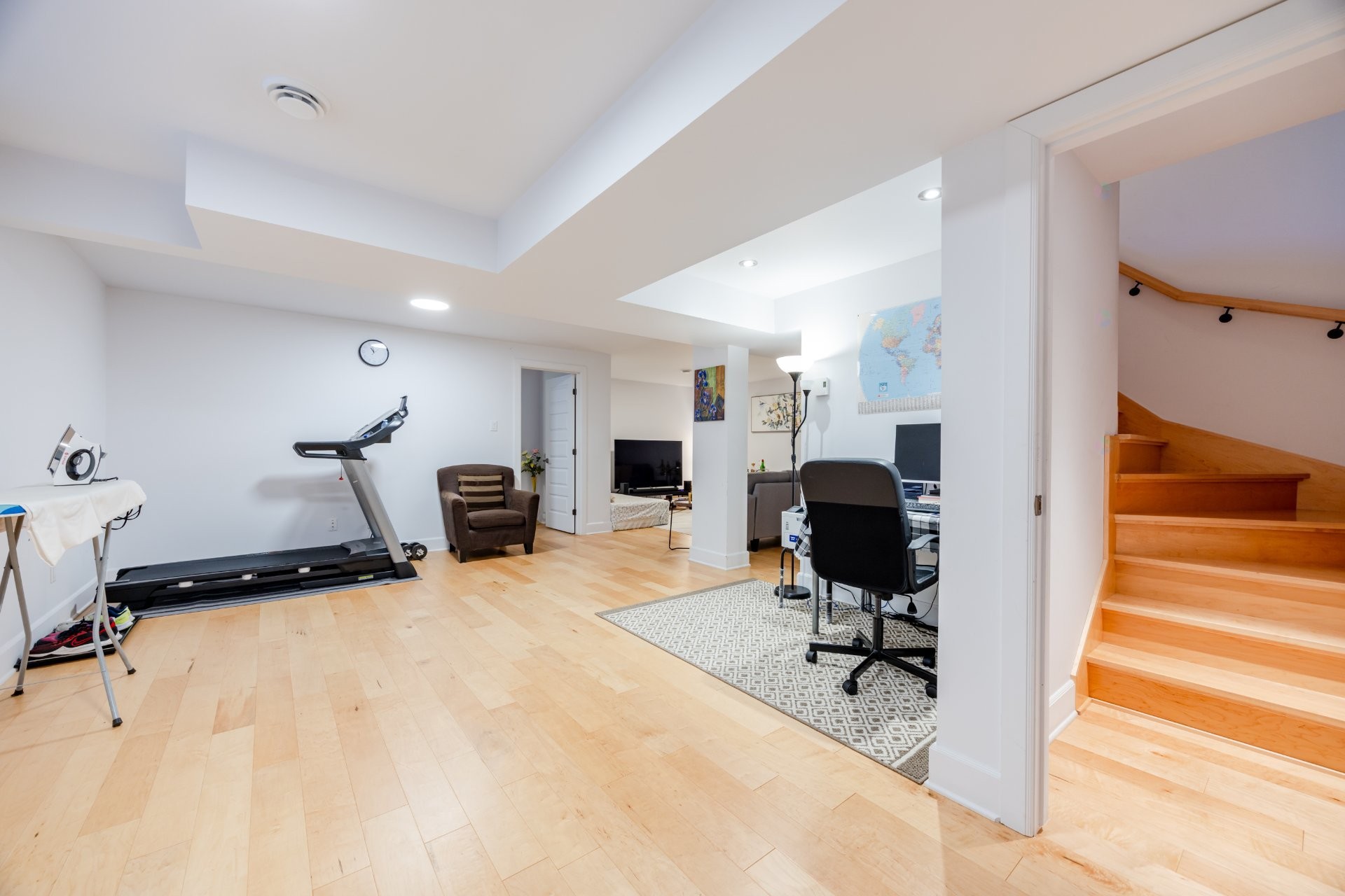 









6255


Rue Cortot

,
Brossard,




QC
J4Z0M2

