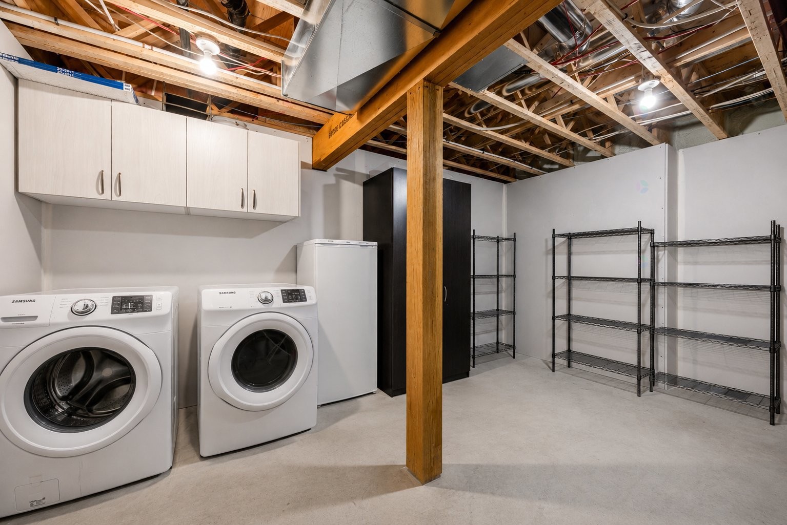 









6255


Rue Cortot

,
Brossard,




QC
J4Z0M2

