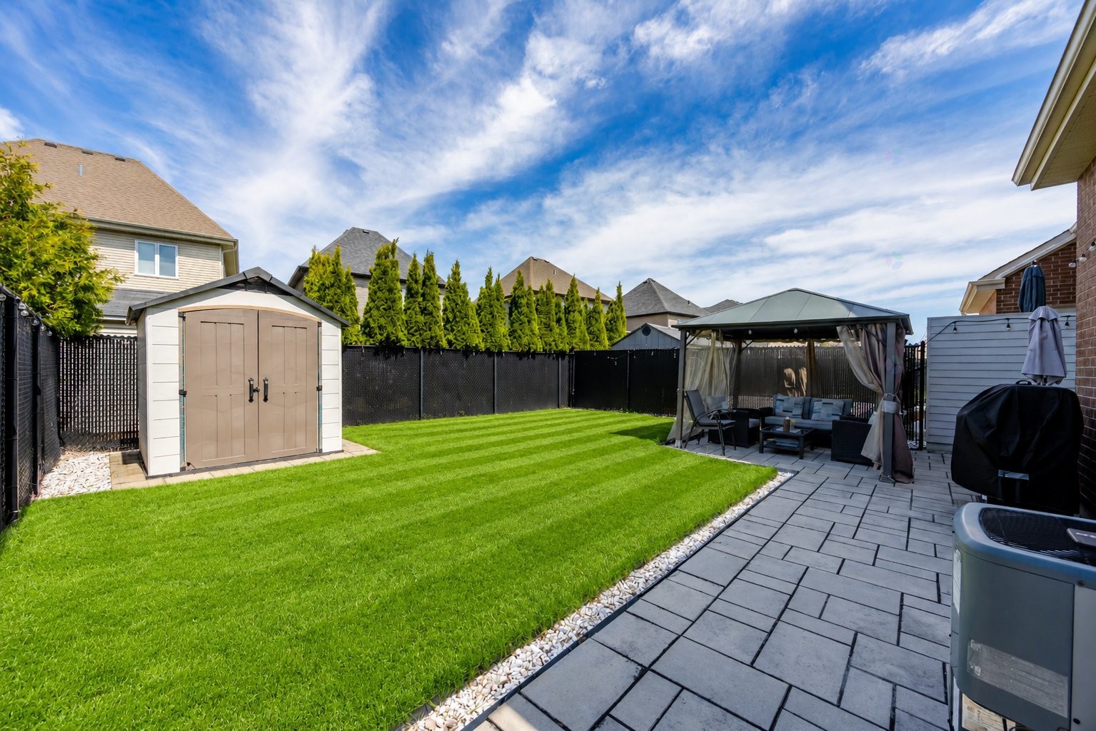 









6255


Rue Cortot

,
Brossard,




QC
J4Z0M2

