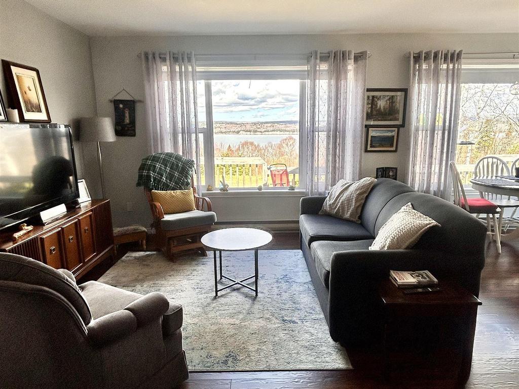 












8212 Kempt Head Road

,
Kempt Head,




NS
B1X 1R8

