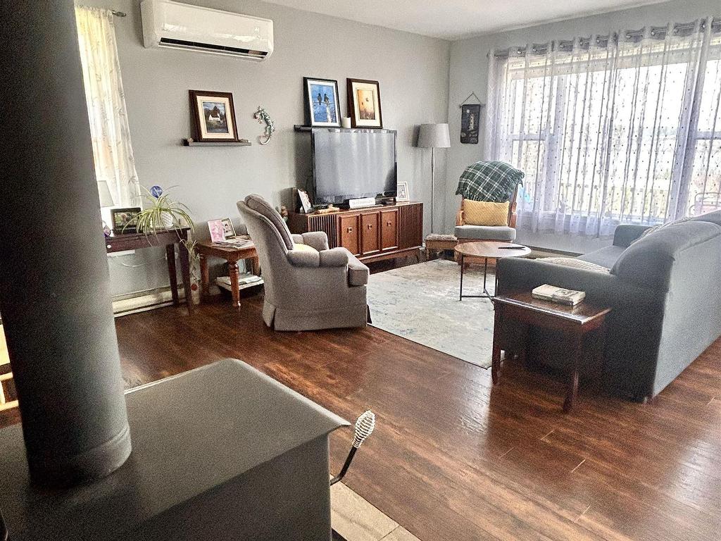 












8212 Kempt Head Road

,
Kempt Head,




NS
B1X 1R8

