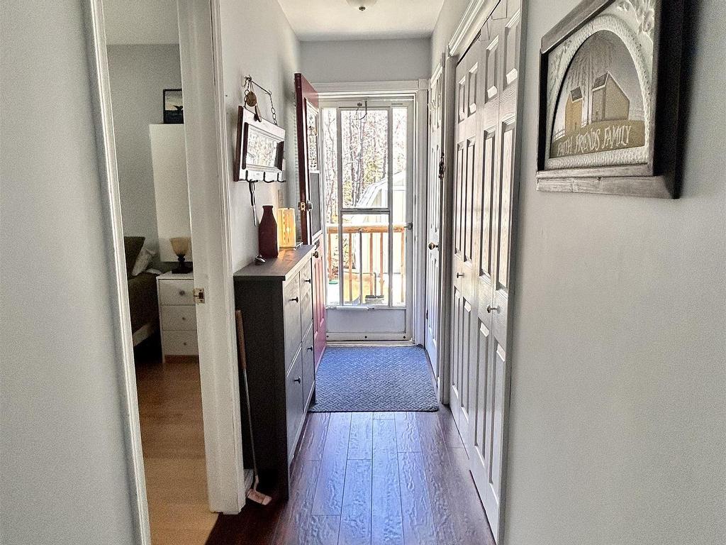 












8212 Kempt Head Road

,
Kempt Head,




NS
B1X 1R8

