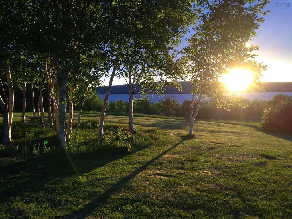 












8212 Kempt Head Road

,
Kempt Head,




NS
B1X 1R8

